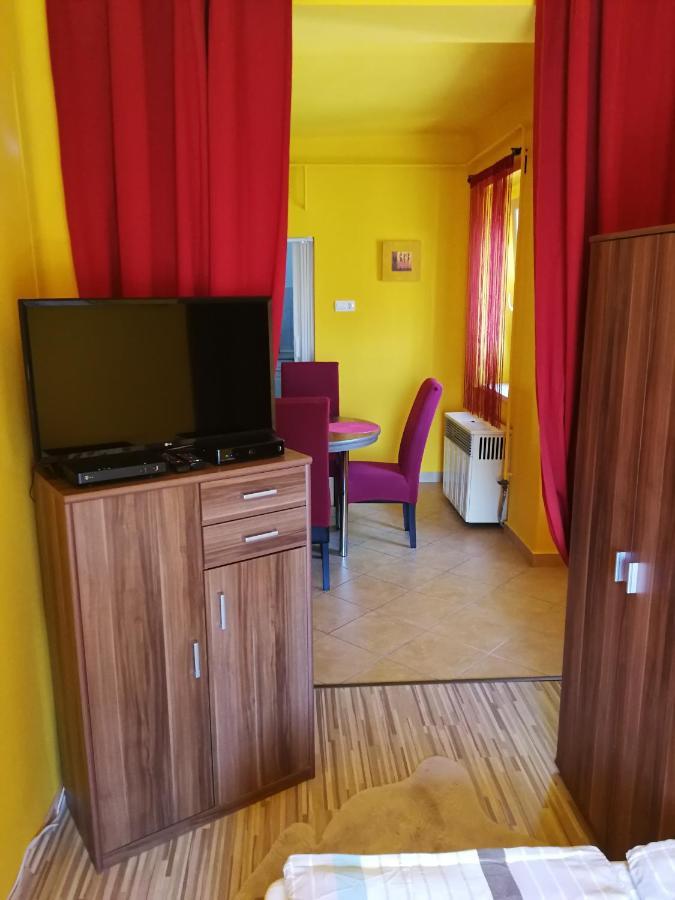 Zso-Ze Apartman Тисафюред Экстерьер фото