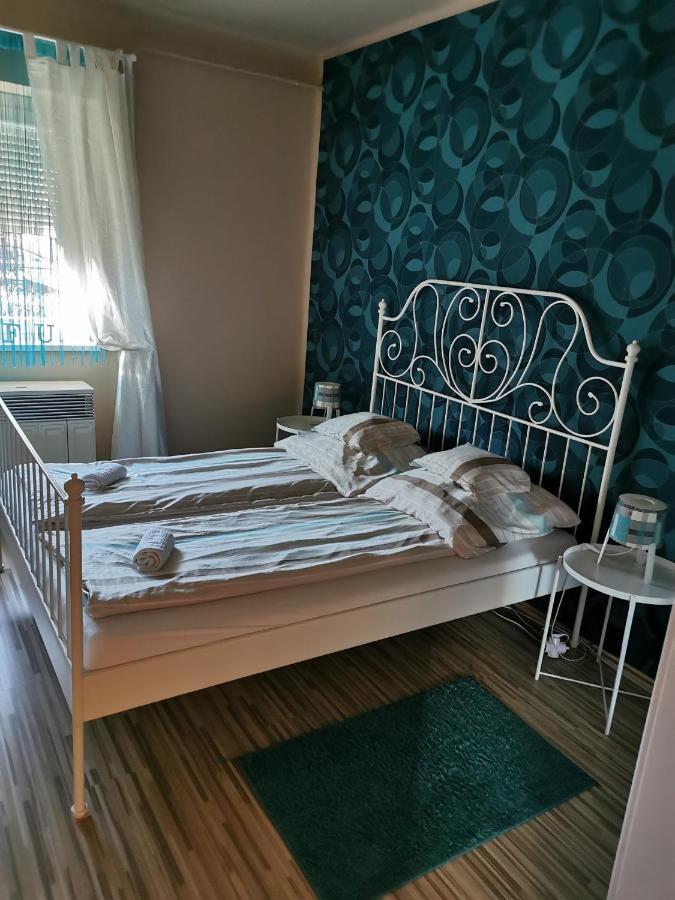 Zso-Ze Apartman Тисафюред Экстерьер фото